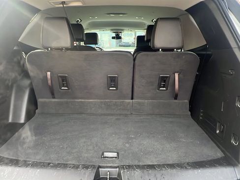 Used 2019 Chevrolet Traverse LT w/ LT Premium Package image 10