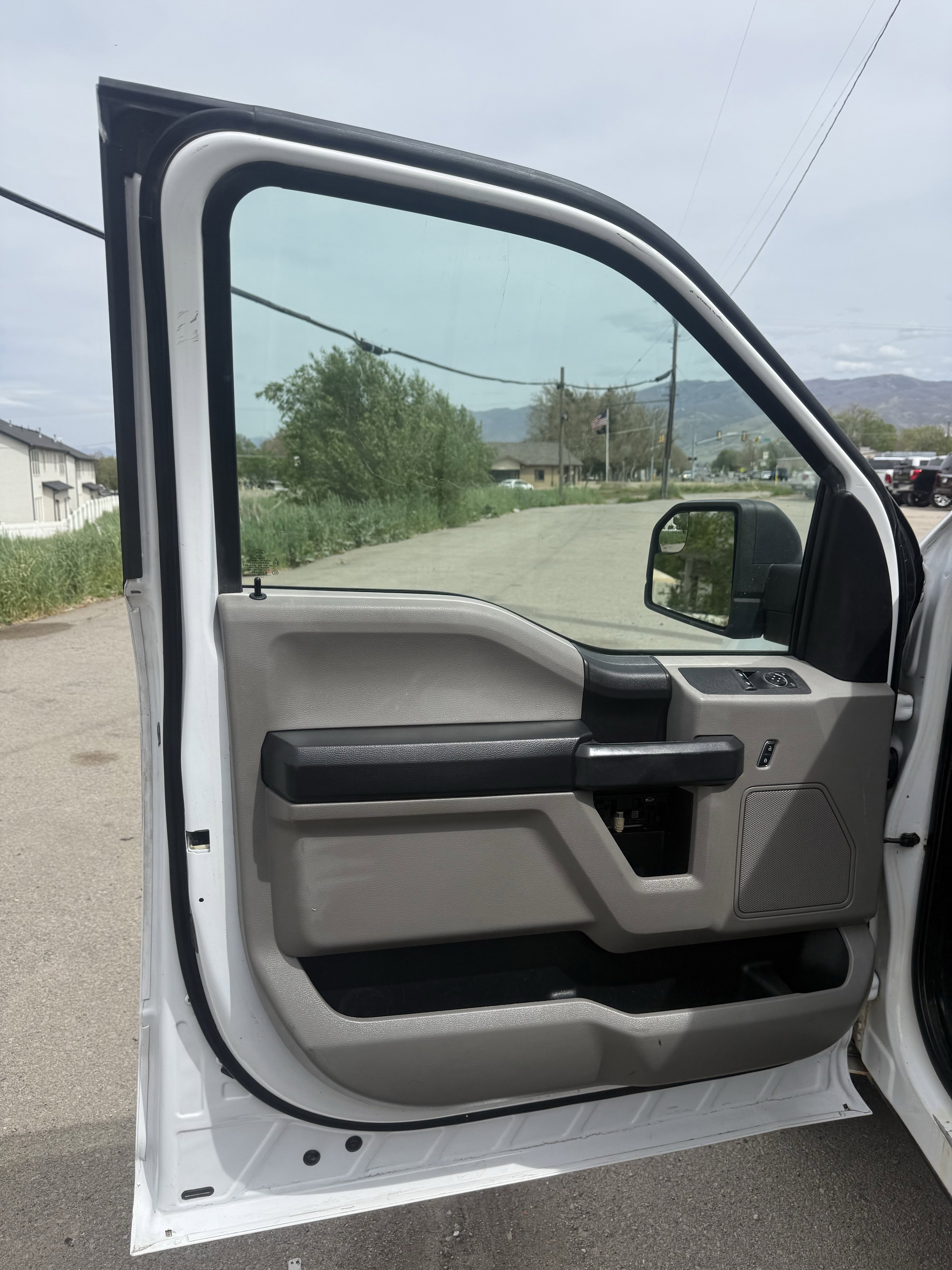 Used 2020 Ford F150 XL w/ Equipment Group 101A Mid RWD image 14