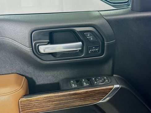 Used 2021 Chevrolet Silverado 1500 High Country image 18