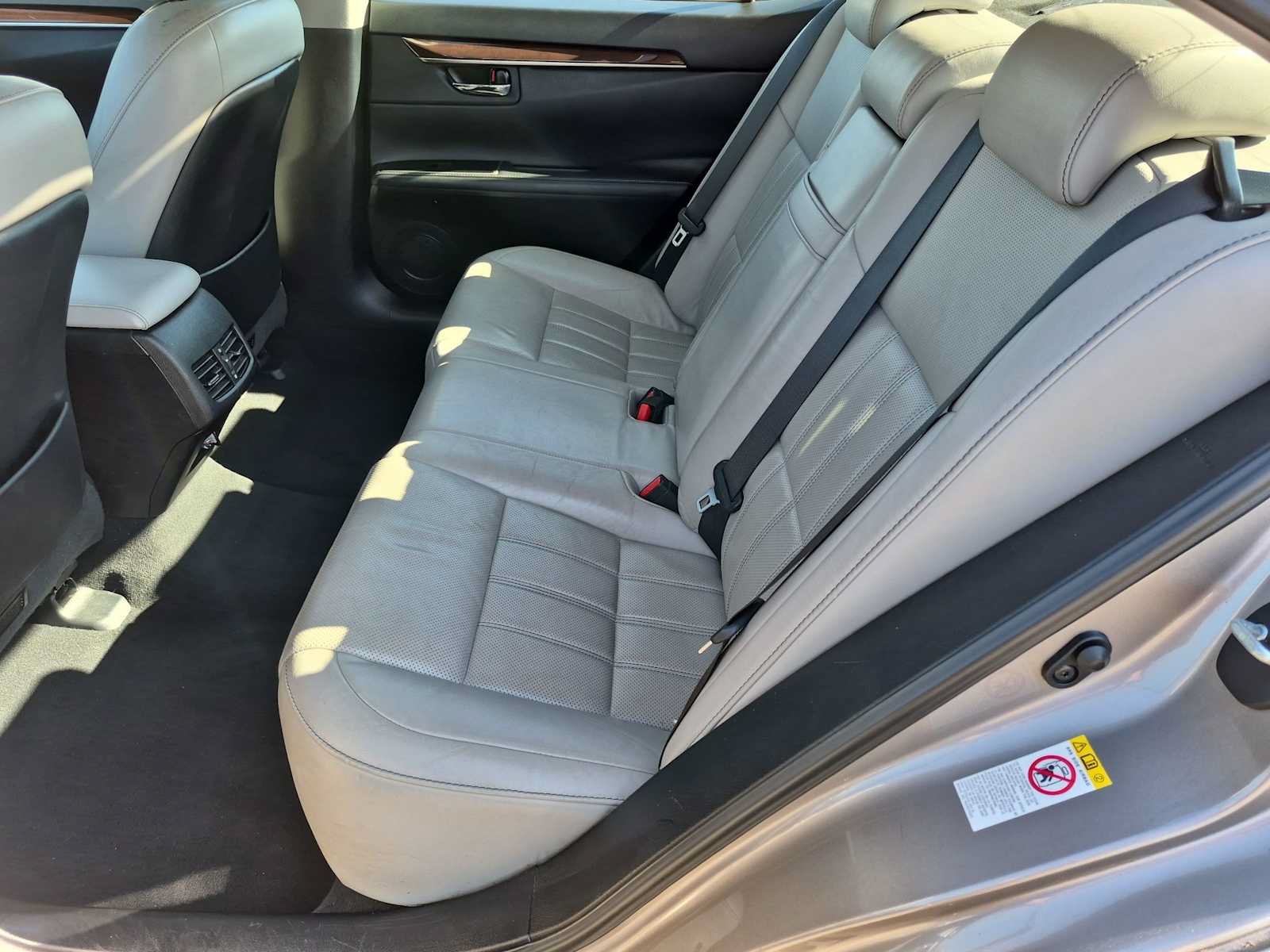 Used 2017 Lexus ES 350 w/ Luxury Package FWD image 19