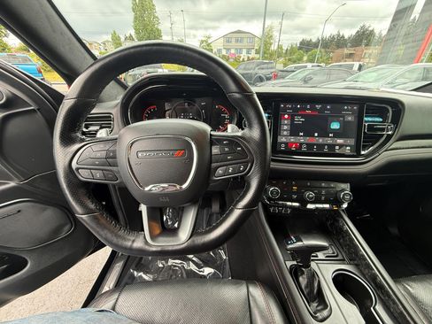 Used 2023 Dodge Durango R/T w/ Tow 'N Go Group AWD/4WD image 10