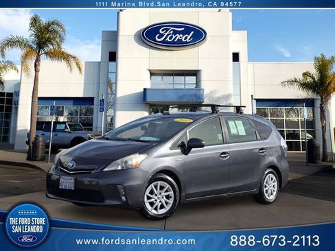 Used 2012 Toyota Prius V Three image 1