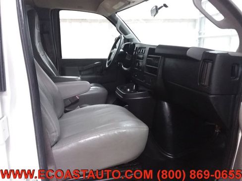 Used 2017 Chevrolet Express 2500 image 14