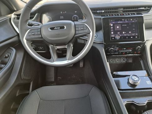 New 2026 Jeep Grand Cherokee Laredo RWD image 19