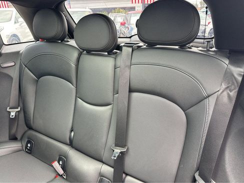 Used 2021 MINI Cooper S w/ 6.5" Touchscreen Package image 9