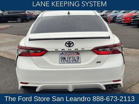 Used 2024 Toyota Camry SE image 8