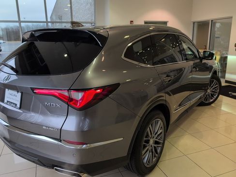 Certified 2023 Acura MDX SH-AWD w/ Advance Package image 5