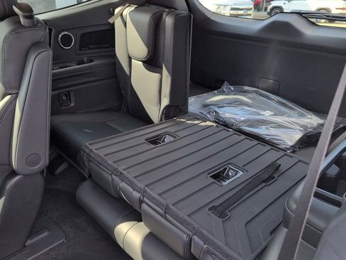 Used 2025 Subaru Ascent Limited image 54