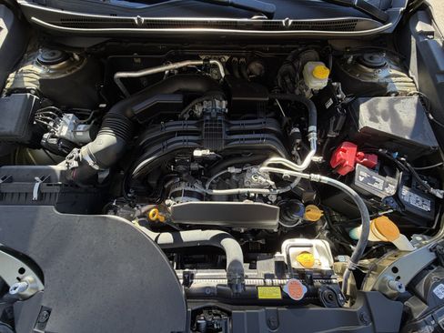 Used 2025 Subaru Outback Limited image 10