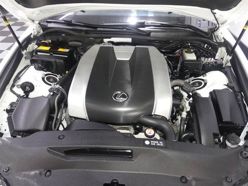 Used 2020 Lexus IS 300 F Sport w/ F Sport Package AWD/4WD image 17