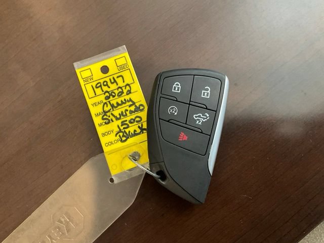 Used 2022 Chevrolet Silverado 1500 RST AWD/4WD image 23