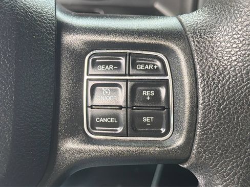 Used 2018 RAM 1500 Express w/ Express Value Package AWD/4WD image 29