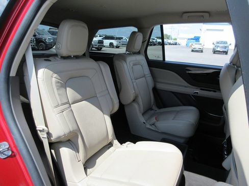 Used 2020 Lincoln Aviator Reserve w/ Elements Package Plus RWD image 25