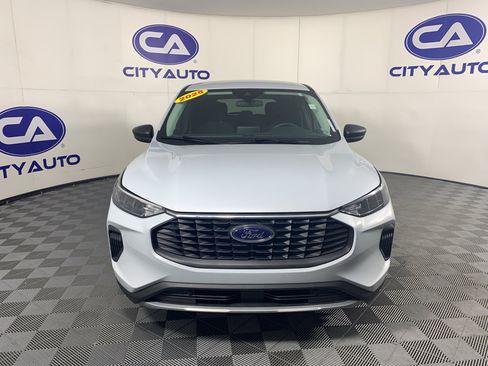Used 2025 Ford Escape Active FWD image 9