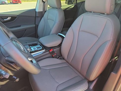 Used 2025 Audi Q8 Premium Plus image 15