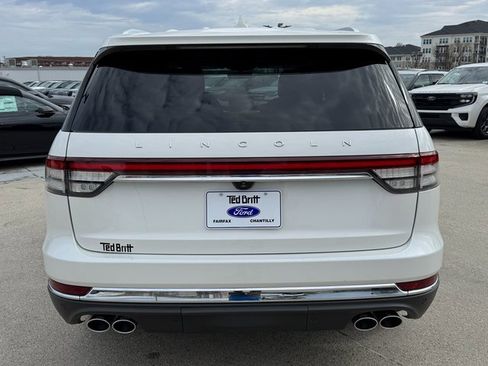 Used 2022 Lincoln Aviator AWD w/ Premium Package image 9