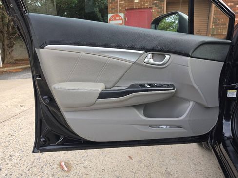 Used 2015 Honda Civic EX-L image 6