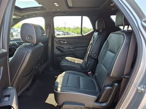Used 2023 Chevrolet Traverse Premier w/ Redline Edition AWD/4WD image 10