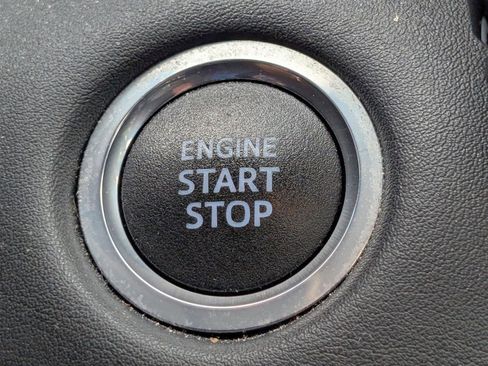 Used 2021 Toyota Highlander Limited image 27