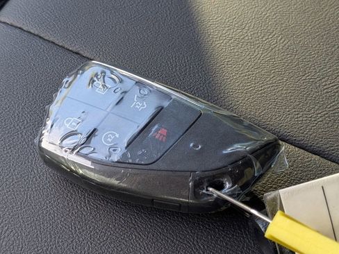 New 2026 GMC Terrain Elevation w/ Elevation Premium Package image 33