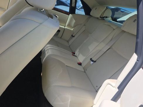 Used 2016 Rolls-Royce Ghost RWD image 4