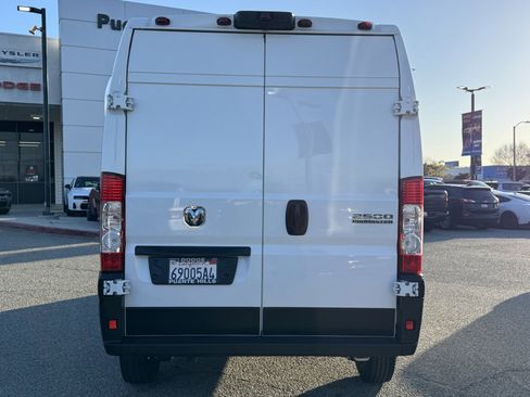 Used 2024 RAM ProMaster 2500 w/ Safety Group image 4