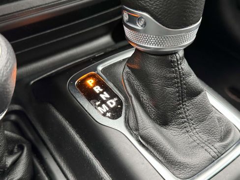 Used 2023 Jeep Wrangler Sport image 12