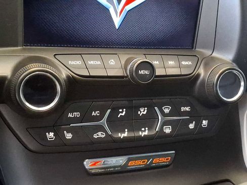Used 2015 Chevrolet Corvette Z06 w/ 2LZ Preferred Equipment Group image 12