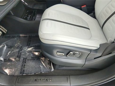 Used 2023 Rivian R1T Adventure image 35