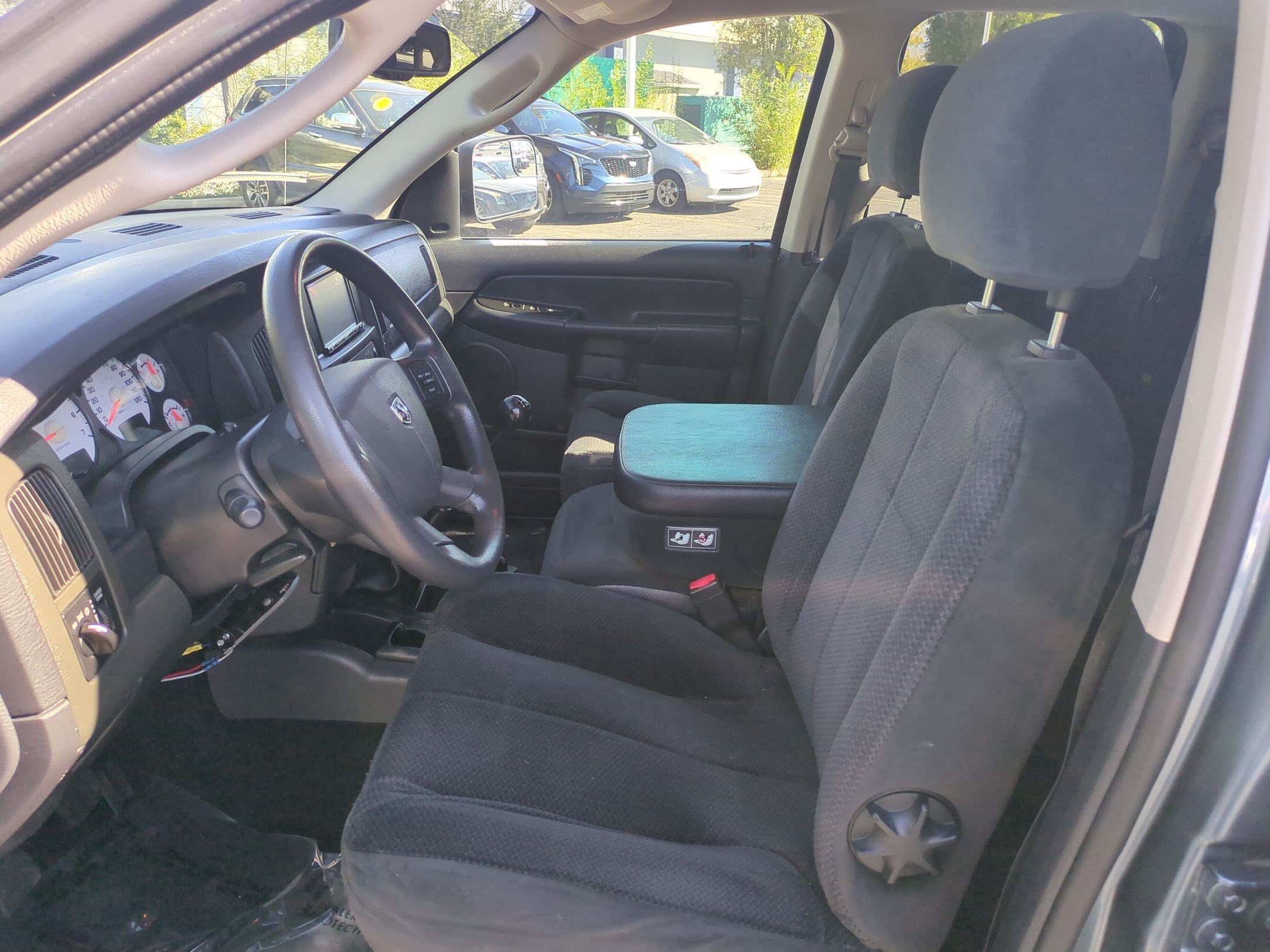 Used 2004 Dodge Ram 1500 Truck SLT AWD/4WD image 24
