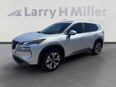 Used 2023 Nissan Rogue SV w/ SV Premium B Package FWD image 1