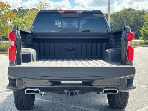 Used 2026 Chevrolet Silverado 1500 LT Trail Boss w/ LT Trail Boss Premium Package AWD/4WD image 18