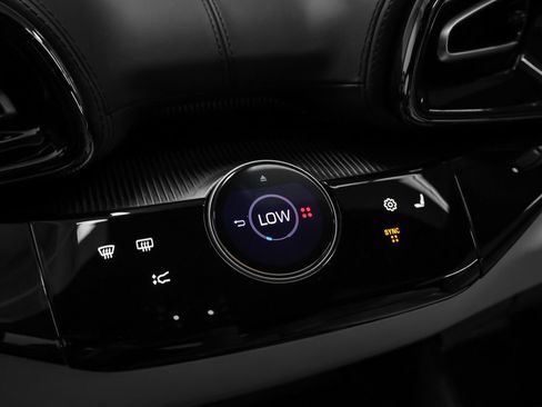 Certified 2025 Ferrari Purosangue AWD/4WD image 72