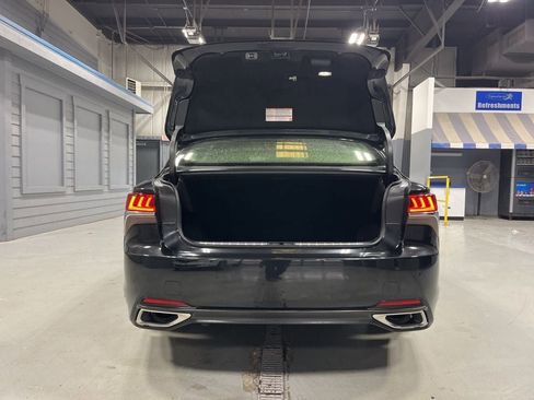 Used 2019 Lexus LS 500 AWD w/ Accessory Package (Z1) image 12