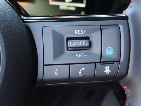 Used 2026 Nissan Kicks SR FWD image 21