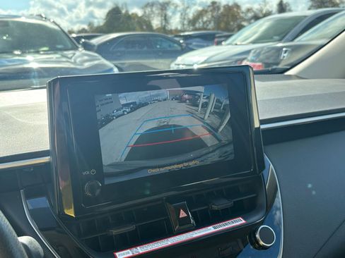 Used 2025 Toyota Corolla LE image 17