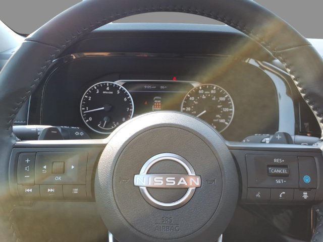 Certified 2025 Nissan Pathfinder SV FWD image 19