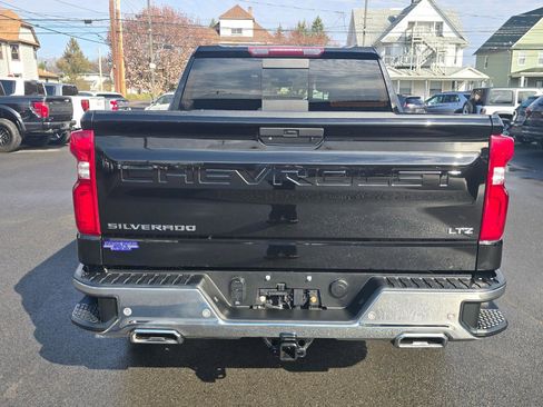 Used 2021 Chevrolet Silverado 1500 LTZ w/ LTZ Premium Package image 19
