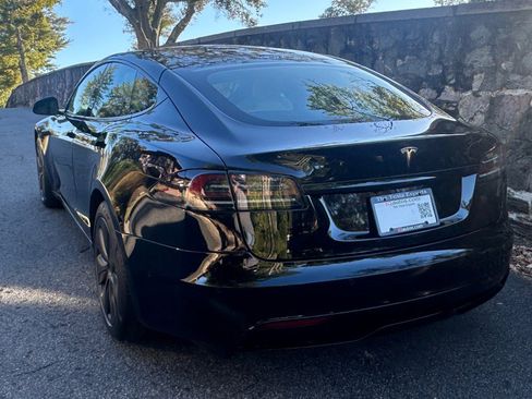 Used 2022 Tesla Model S AWD image 12