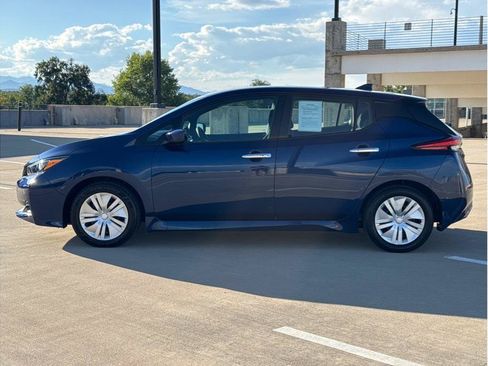 Used 2025 Nissan Leaf S FWD image 4