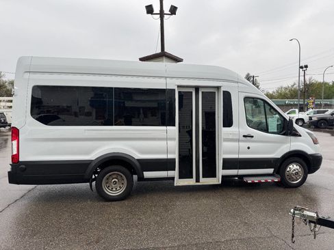 Used 2019 Ford Transit 350 XL RWD image 5