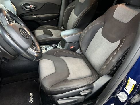 Used 2014 Jeep Cherokee Latitude image 5