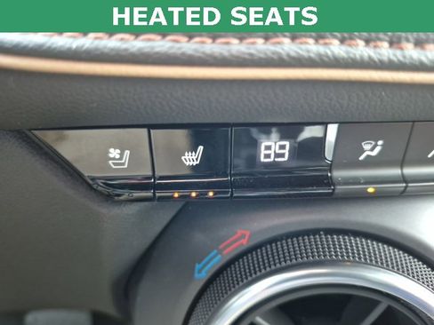 Used 2019 Chevrolet Blazer Premier w/ Driver Confidence II Package image 8