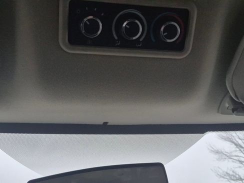 Used 2017 Chevrolet Express 3500 LT w/ LT Preferred Equipment Group image 12