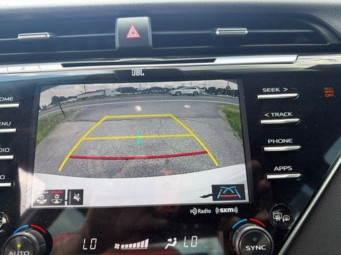 Used 2018 Toyota Camry XSE FWD image 20