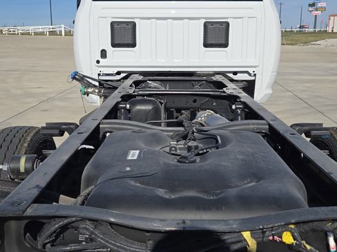 New 2026 RAM 5500 Tradesman w/ Chrome Appearance Group image 22