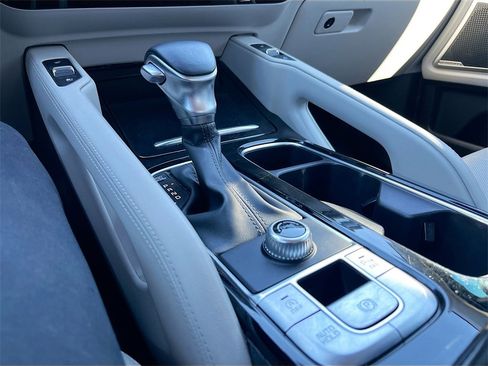 Used 2022 Kia Telluride EX w/ EX Premium Package image 17