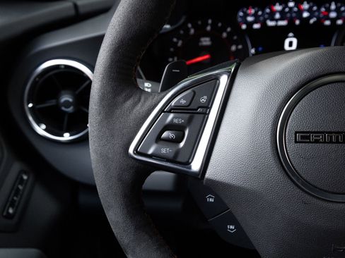 Used 2024 Chevrolet Camaro ZL1 RWD image 15