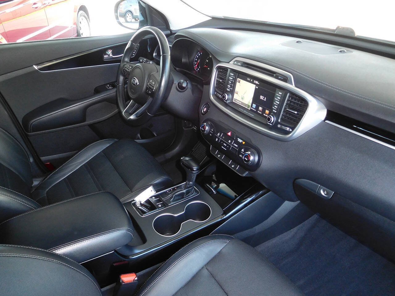 Used 2017 Kia Sorento SX FWD image 14