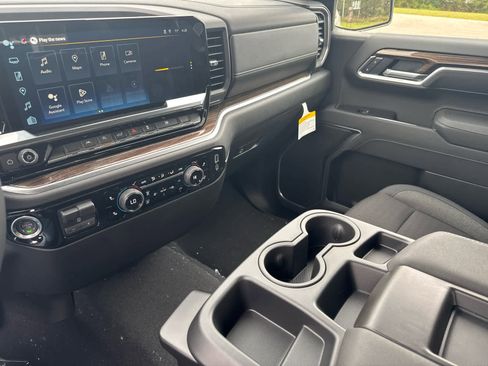 New 2026 Chevrolet Silverado 1500 LT image 23